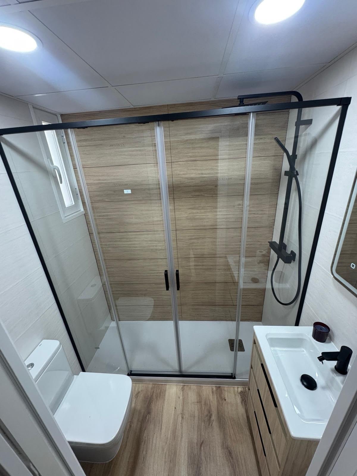 Reforma de baño en Madrid y Guadalajara — Varada
